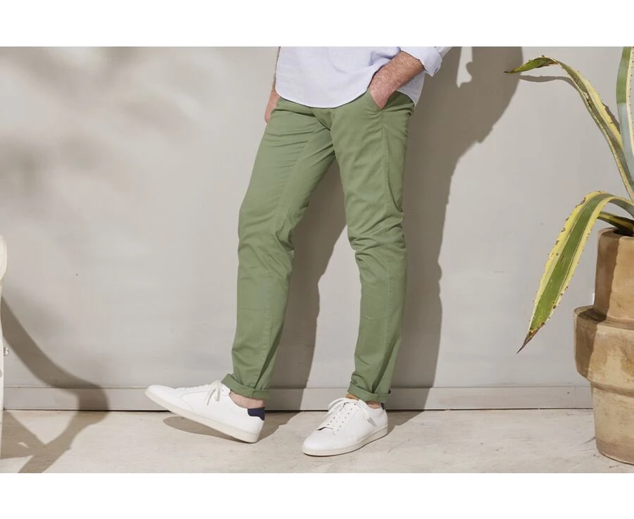 Pantalon Chino Homme Vert Sauge - KYRK 5 Pantalon Chino Homme Vert Sauge - KYRK – Image 3