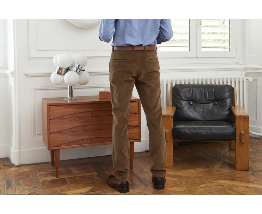 Pantalon Chino Velours Côtelé Homme Kaki Clair - NORMAN 4 Pantalon Chino Velours Côtelé Homme Kaki Clair - NORMAN – Image 2