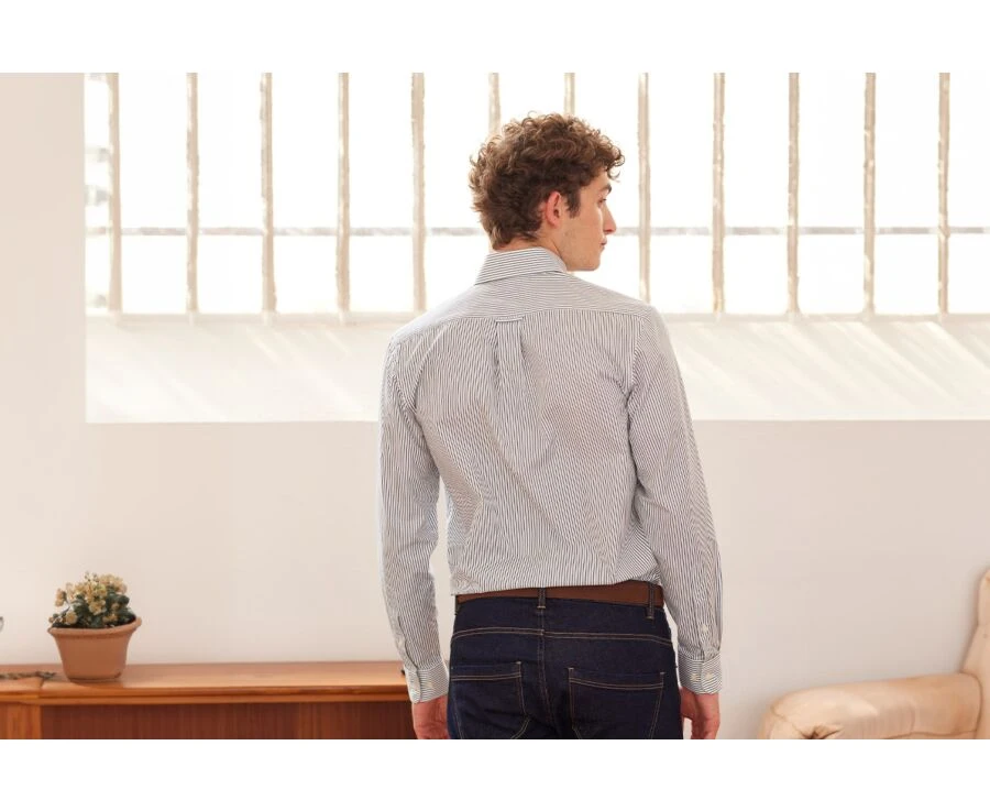 Chemise Blanche à Rayures Vertes Foncées Et Poche Poitrine - BRODERICK 4 Chemise Blanche à Rayures Vertes Foncées Et Poche Poitrine - BRODERICK – Image 2