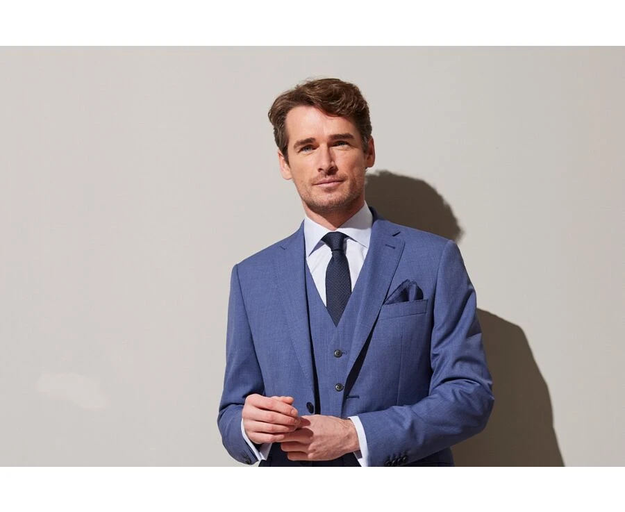 Cravate En Soie Marine Et Bleu 6 Cravate En Soie Marine Et Bleu – Image 4